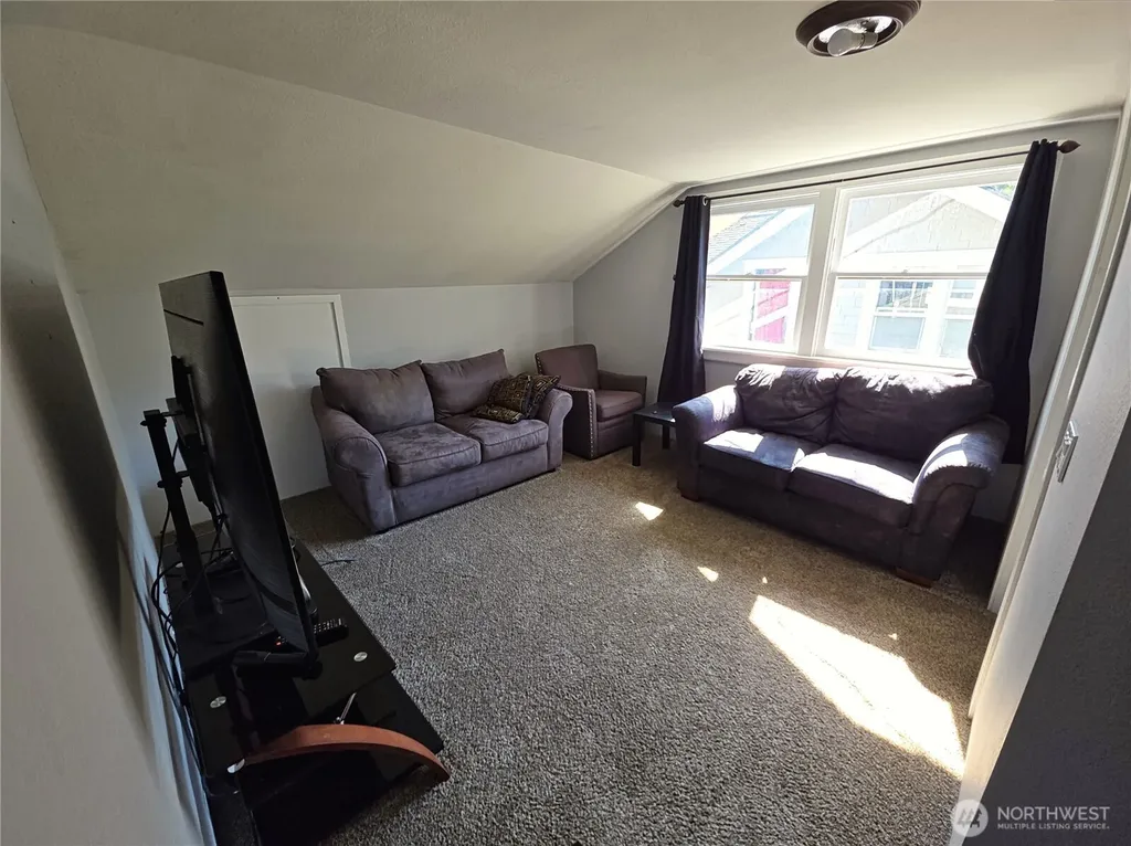 317 Sunset Drive Hoquiam WA 98550