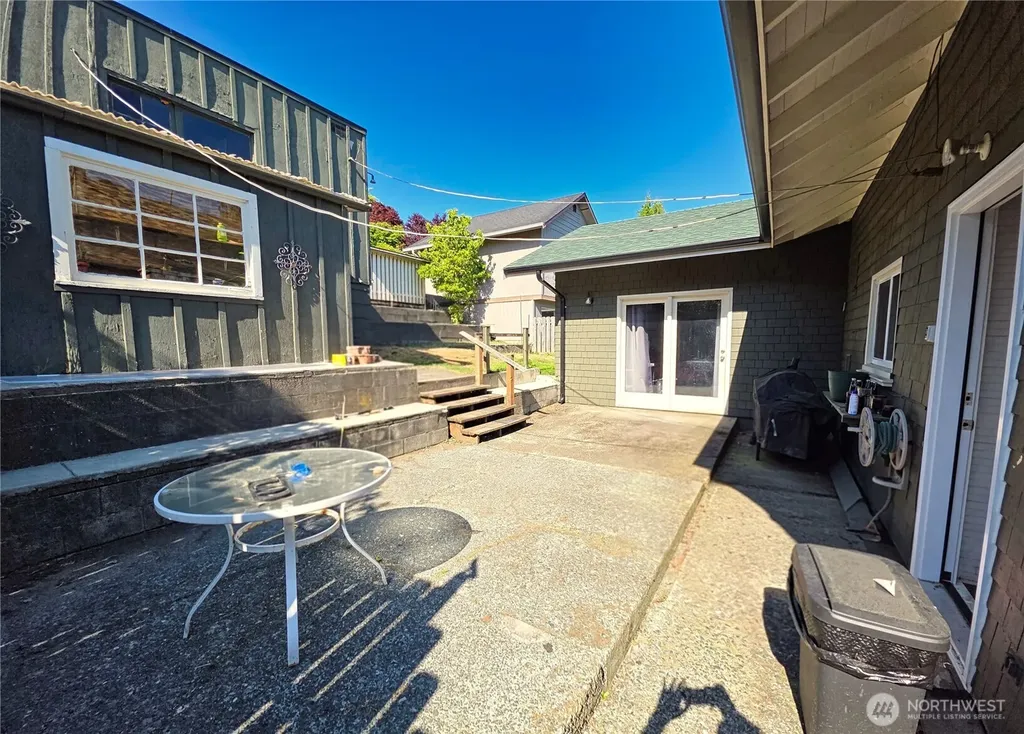 317 Sunset Drive Hoquiam WA 98550