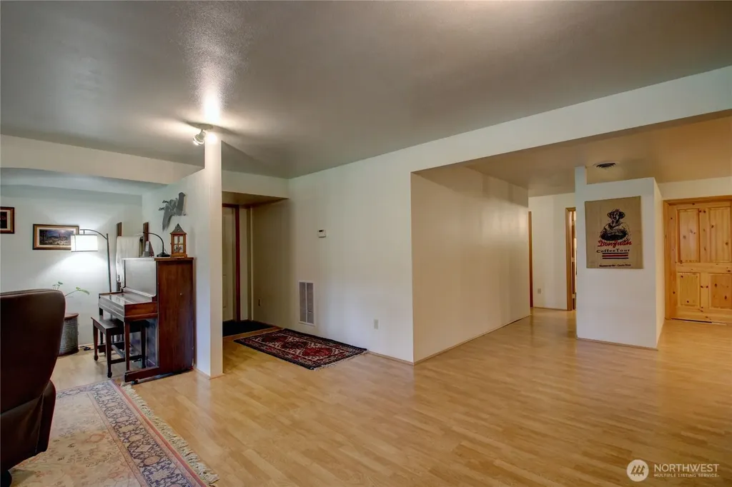 22955 Rose Road Mount Vernon WA 98274
