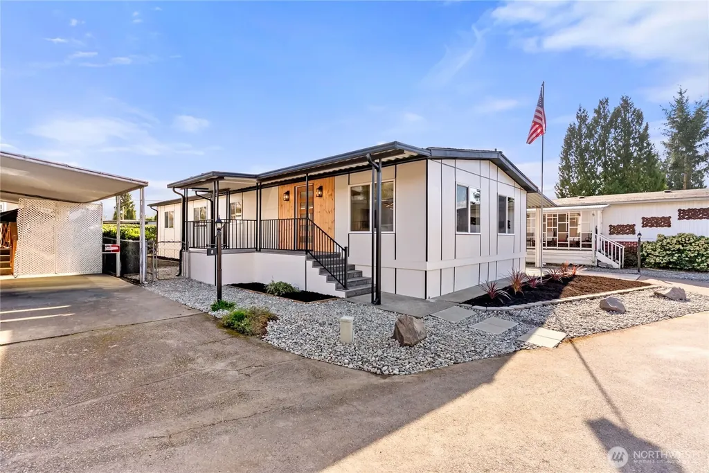 1510 Maple Lane Kent WA 98030