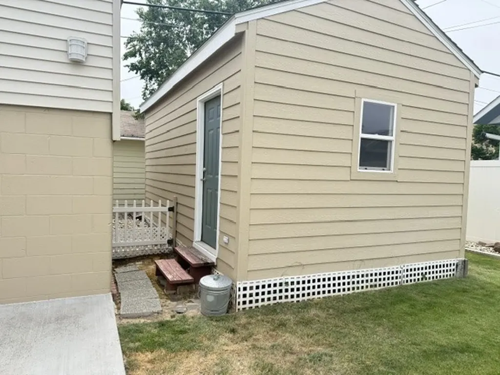 615 D Street SW Ephrata WA 98823