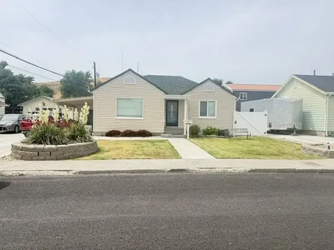 615 D Street SW Ephrata WA 98823