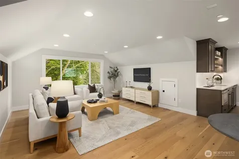 18660 NE 53rd Street Redmond WA 98052