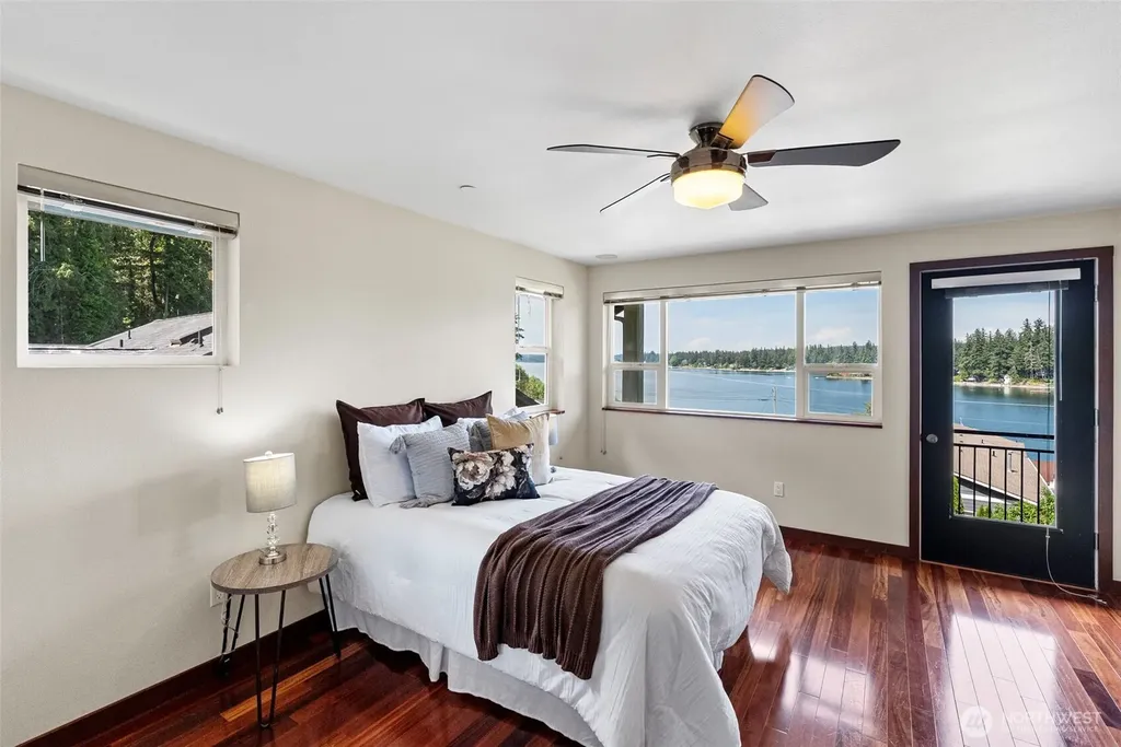 1709 Shorewood Drive Bremerton WA 98312