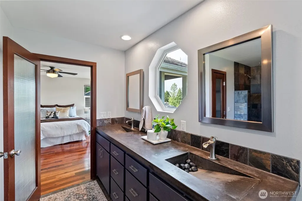 1709 Shorewood Drive Bremerton WA 98312