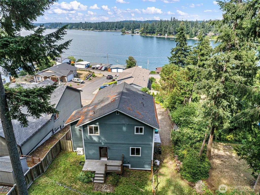 1709 Shorewood Drive Bremerton WA 98312