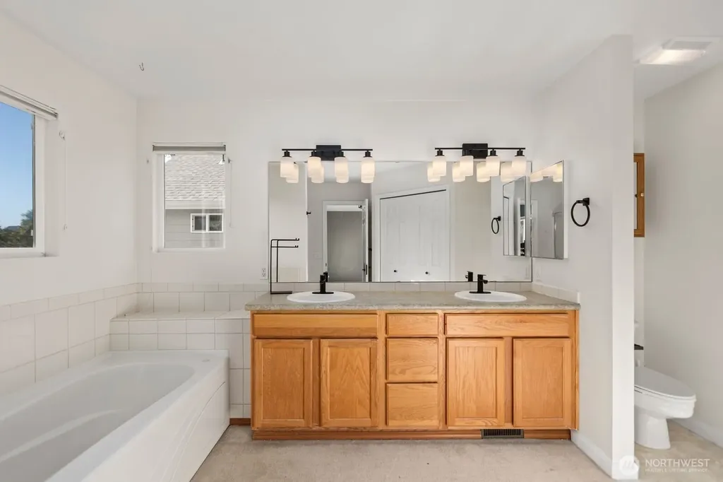 24201 231st Place SE Maple Valley WA 98038
