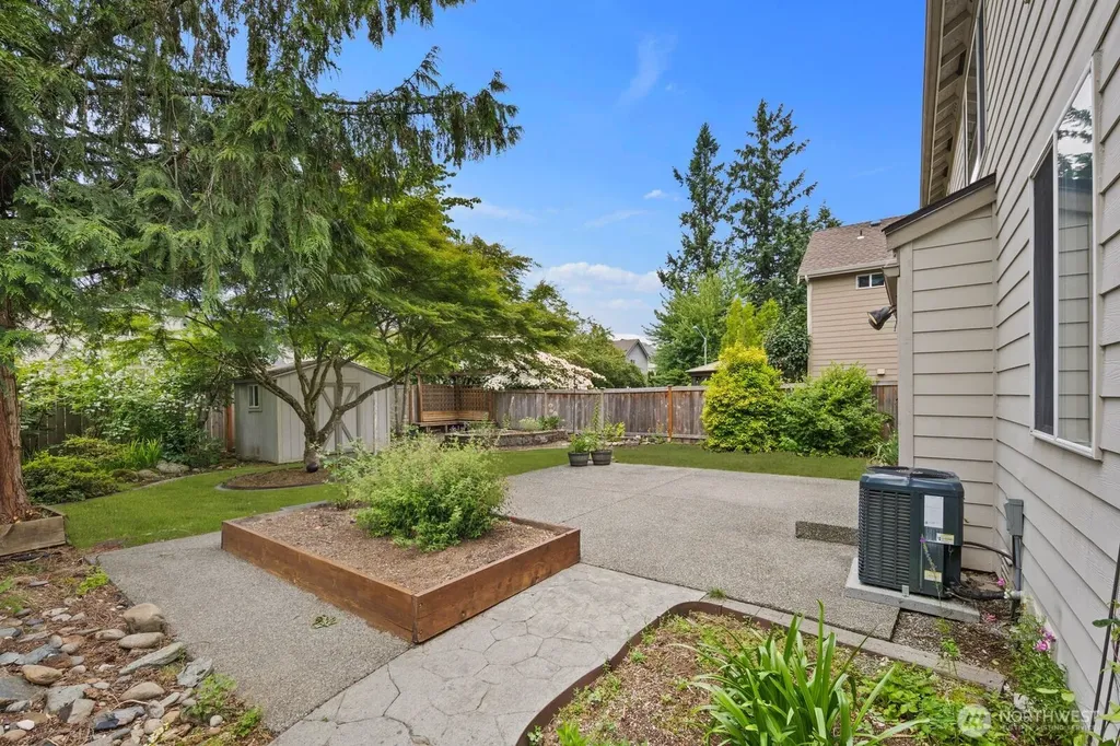 24201 231st Place SE Maple Valley WA 98038