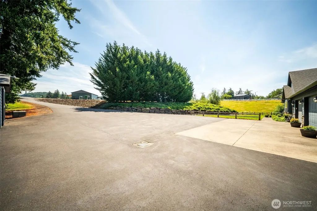 362 Cemetery Kalama WA 98625