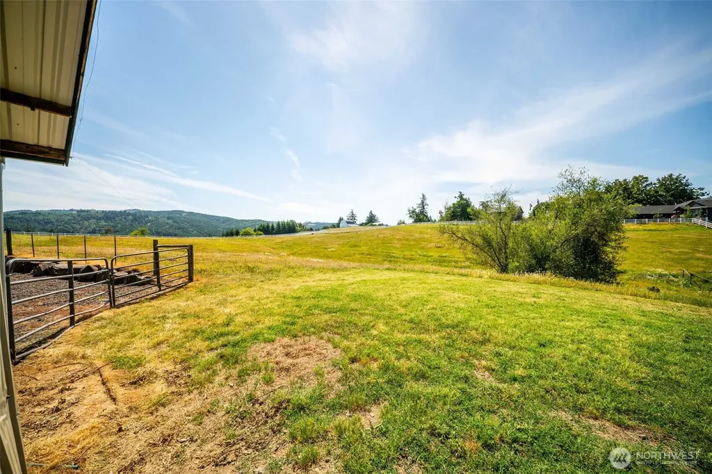362 Cemetery Kalama WA 98625