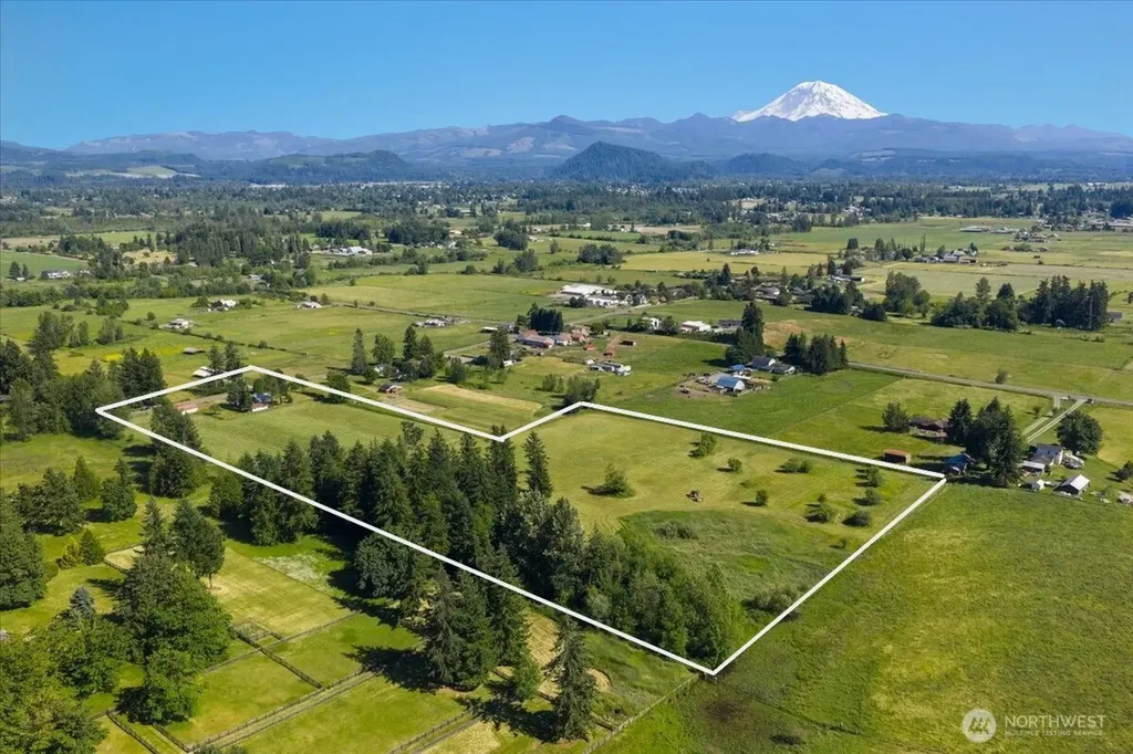 41227 228th Avenue SE Enumclaw WA 98022