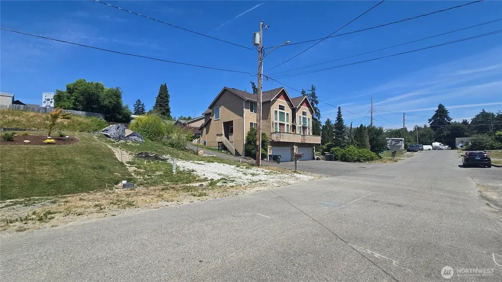 416 Comet Street Milton WA 98354