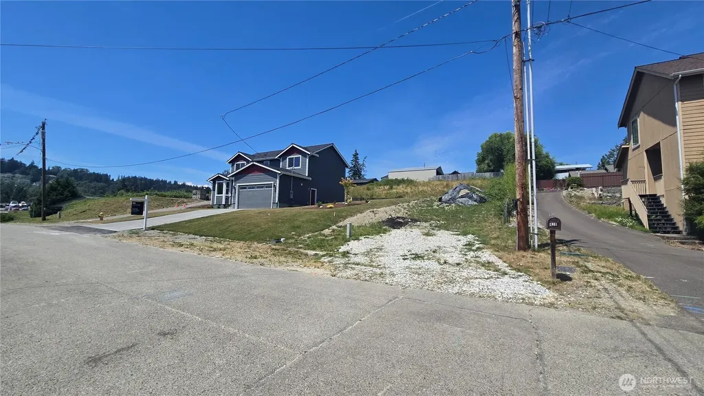 416 Comet Street Milton WA 98354