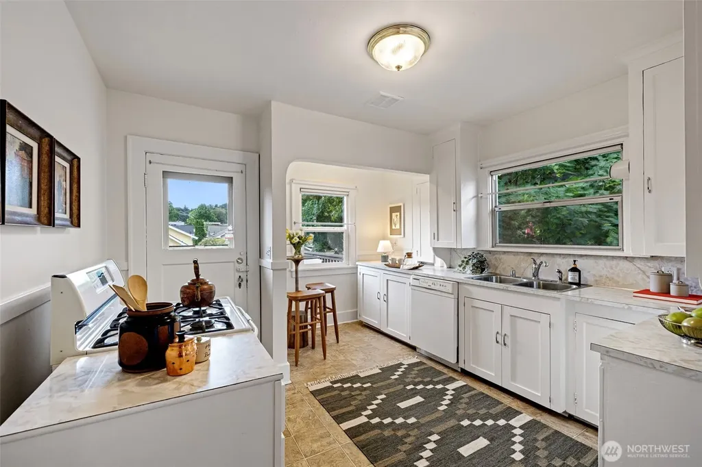 741 N 67th Street Seattle WA 98103