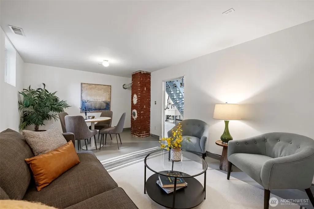 741 N 67th Street Seattle WA 98103