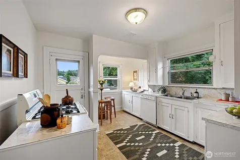 741 N 67th Street Seattle WA 98103