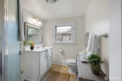 741 N 67th Street Seattle WA 98103