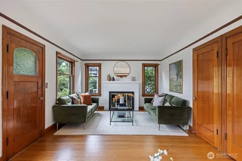 741 N 67th Street Seattle WA 98103
