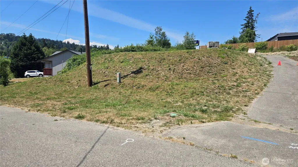 412 Comet Street Milton WA 98354