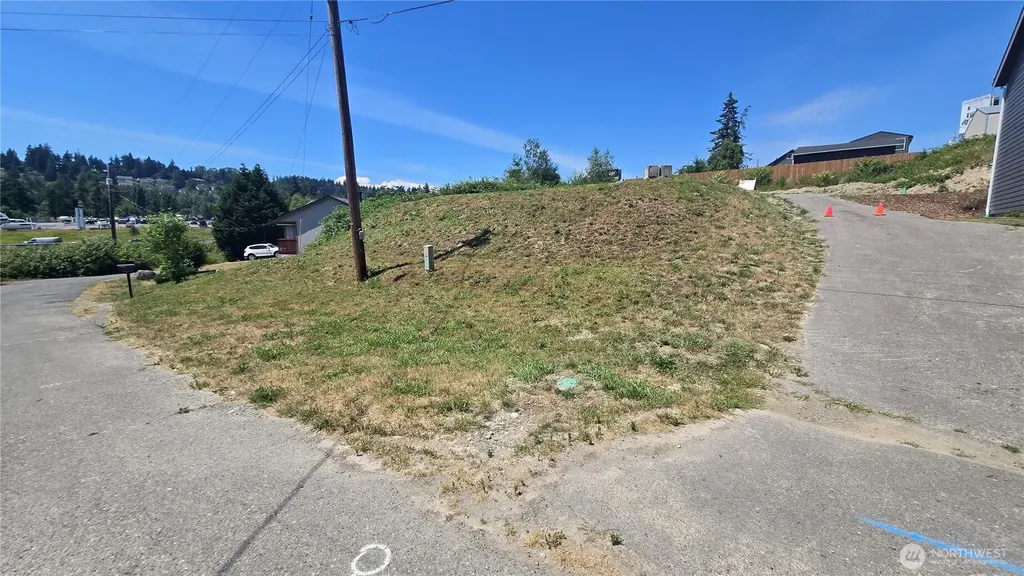 412 Comet Street Milton WA 98354