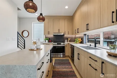 2626 58th Avenue SW Seattle WA 98116