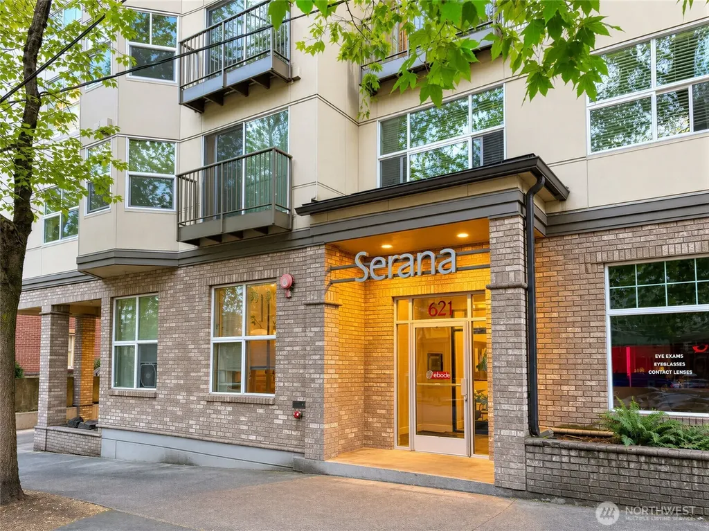 621 5th Avenue N Seattle WA 98109