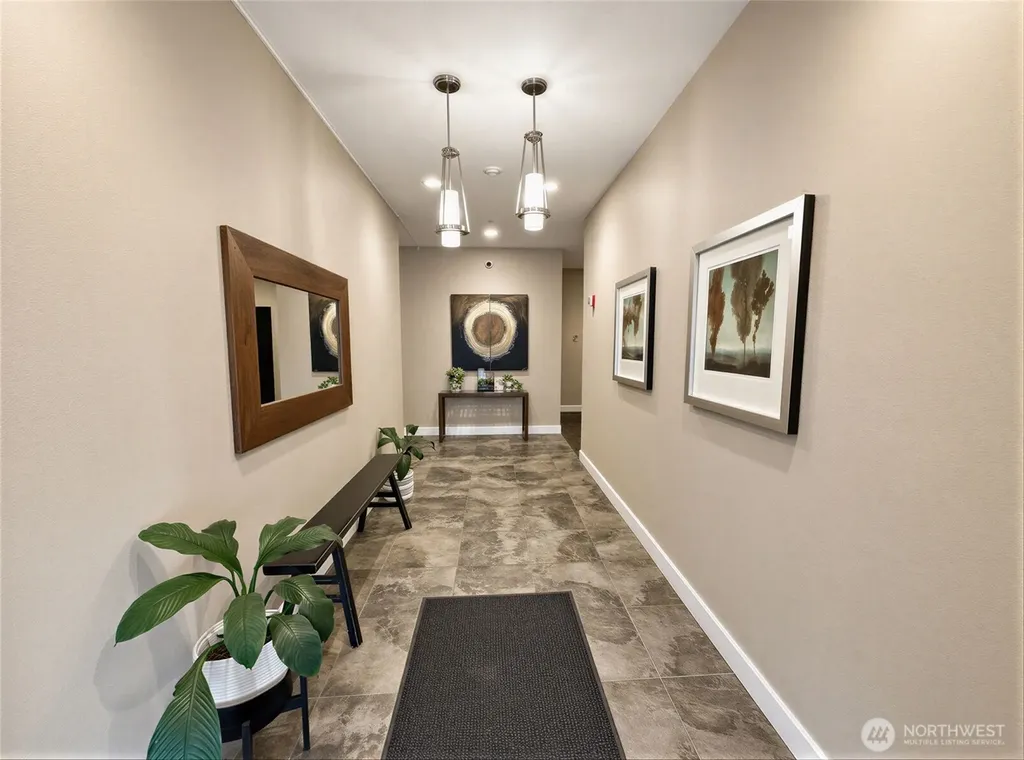 621 5th Avenue N Seattle WA 98109