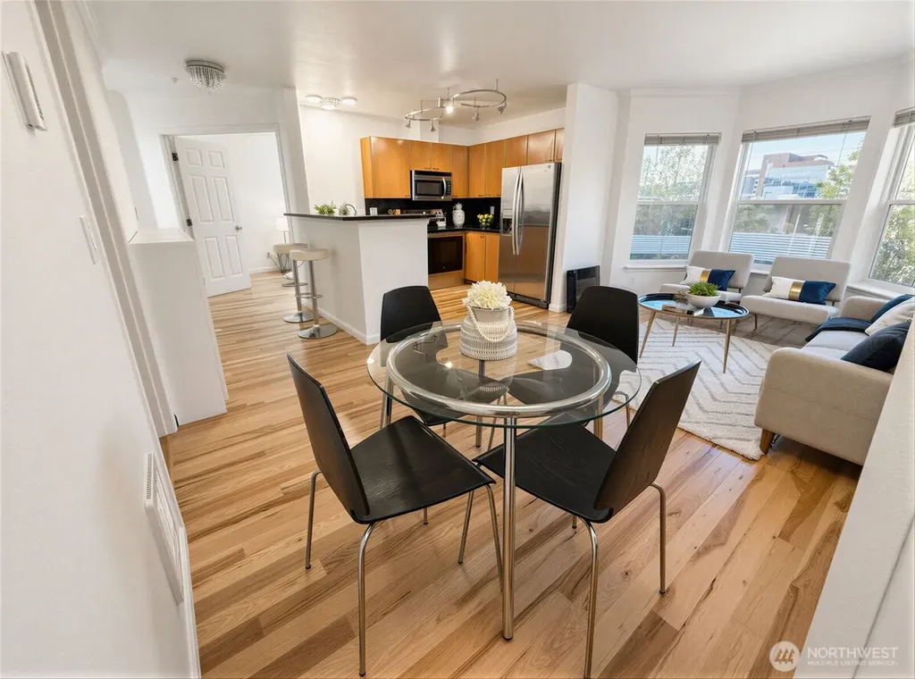621 5th Avenue N Seattle WA 98109