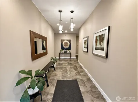 621 5th Avenue N Seattle WA 98109