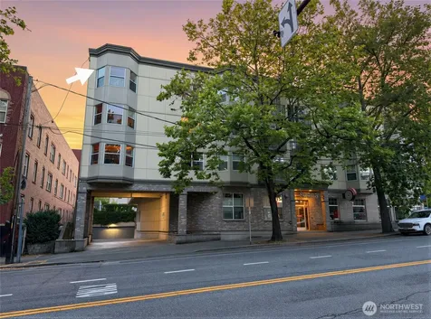 621 5th Avenue N Seattle WA 98109