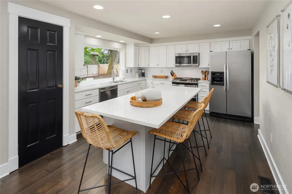 16208 SE 46th Way Bellevue WA 98006