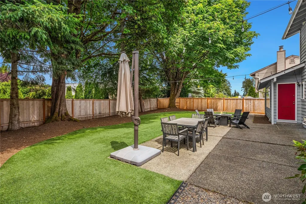 16208 SE 46th Way Bellevue WA 98006
