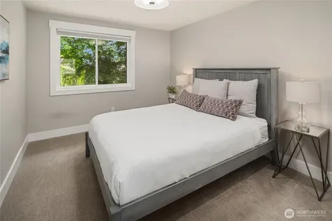 16208 SE 46th Way Bellevue WA 98006