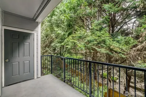 19010 68th Avenue NE Kenmore WA 98028