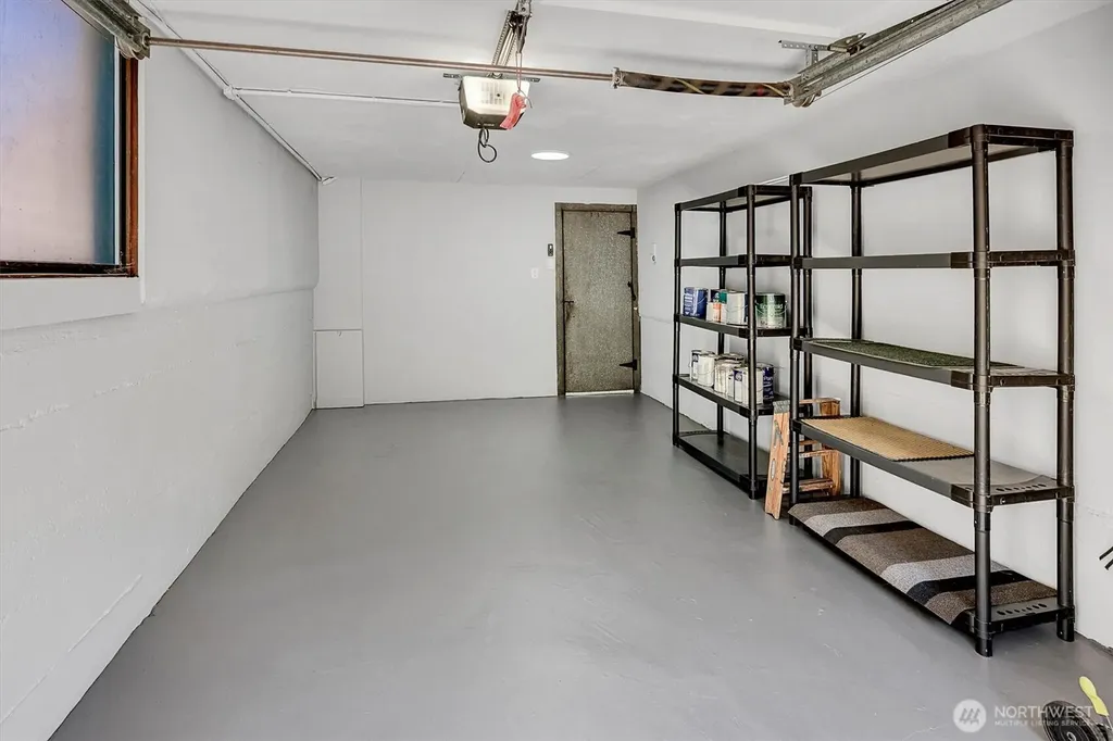 2714 Queen Anne Avenue N Seattle WA 98109