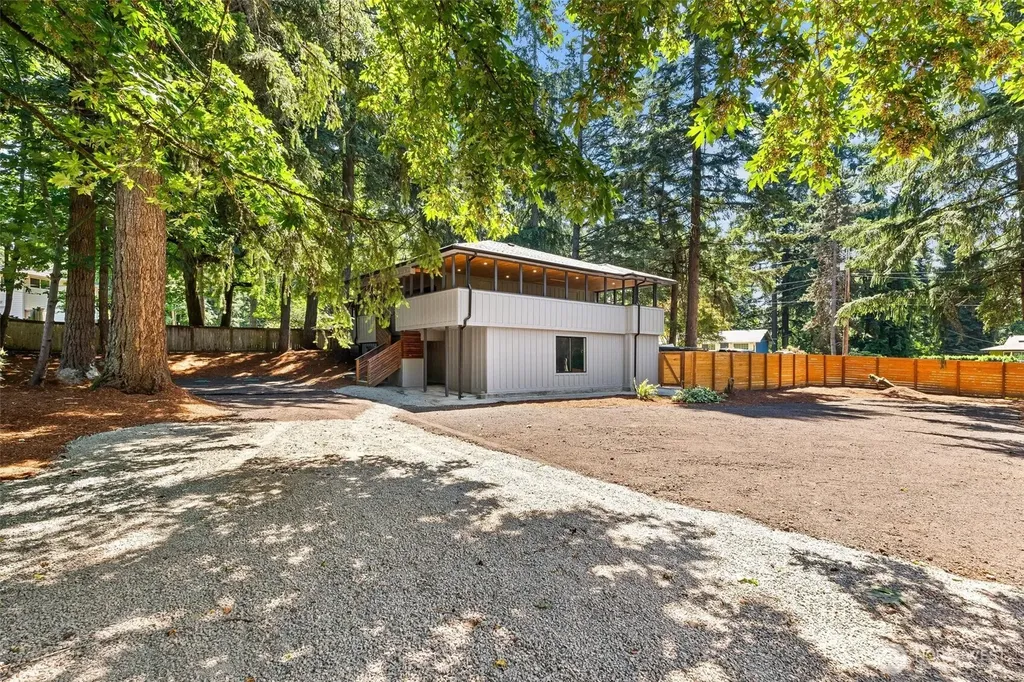 17606 SE 144th Street Renton WA 98059
