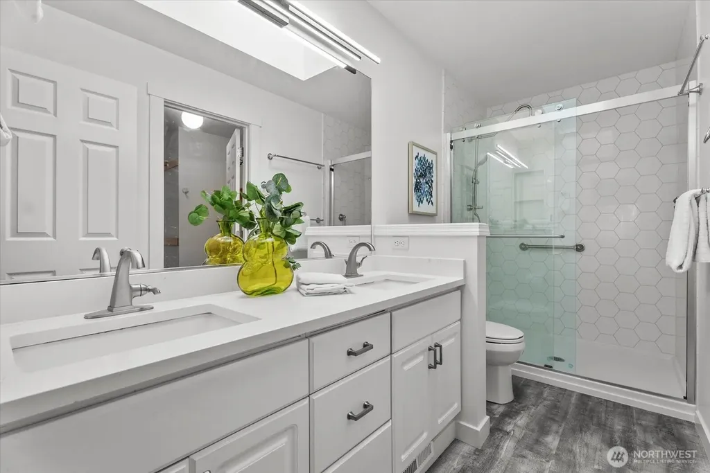 13274 NE 182nd Street Woodinville WA 98072
