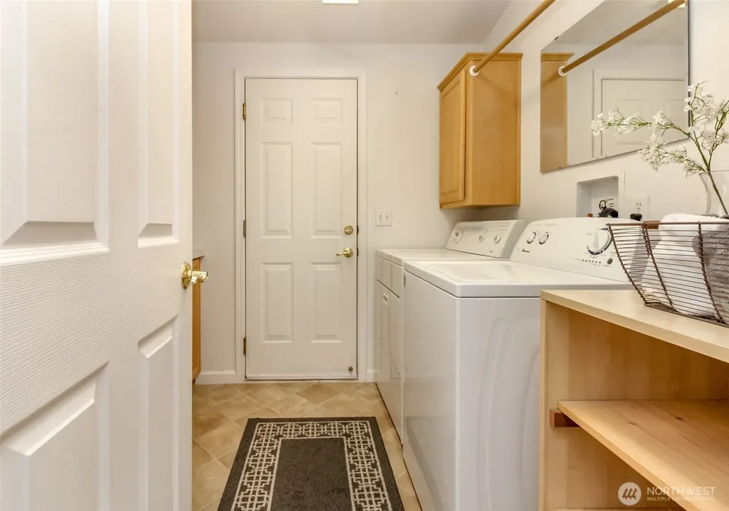 24112 221st Place SE Maple Valley WA 98038