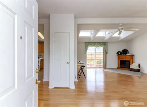 24112 221st Place SE Maple Valley WA 98038