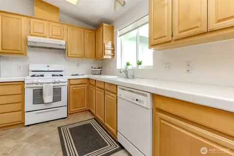 24112 221st Place SE Maple Valley WA 98038