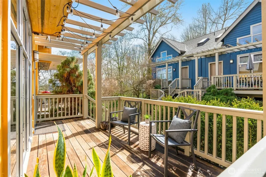2815 24th Avenue S Seattle WA 98144