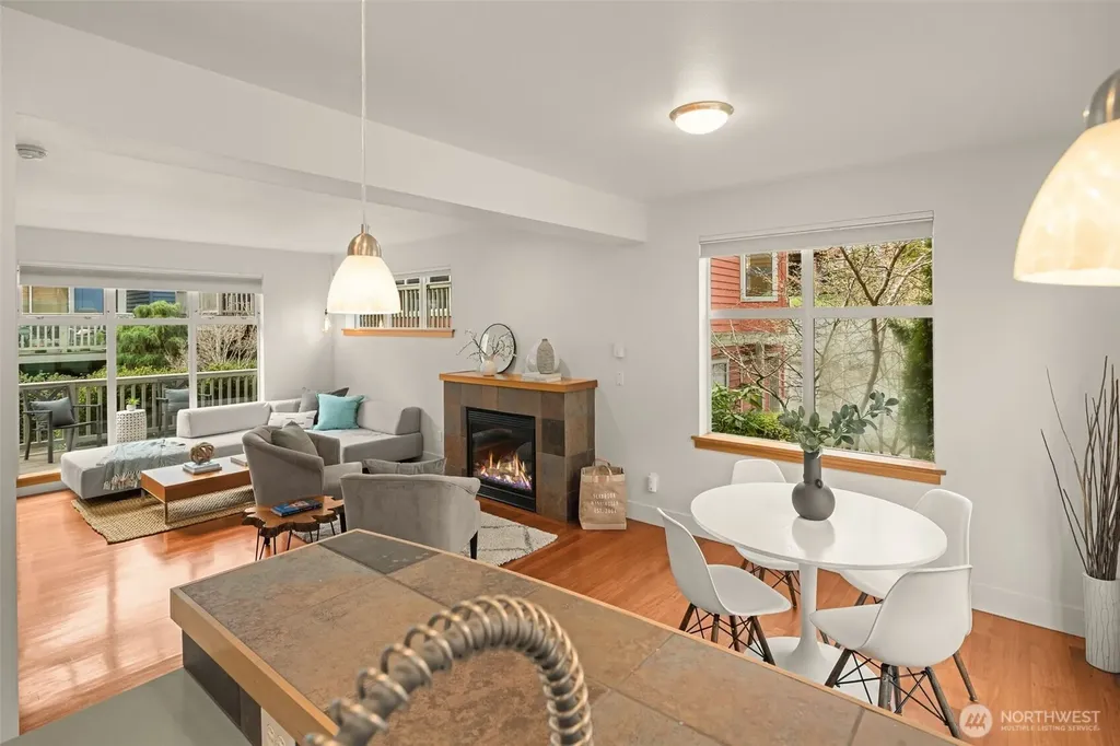 2815 24th Avenue S Seattle WA 98144