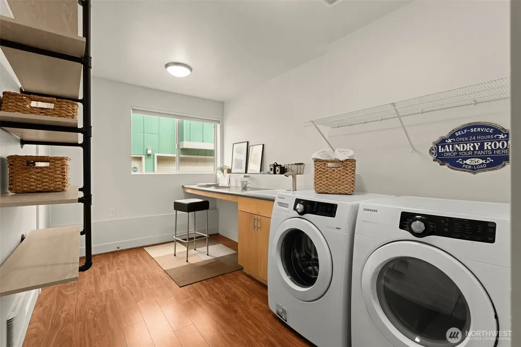 2815 24th Avenue S Seattle WA 98144