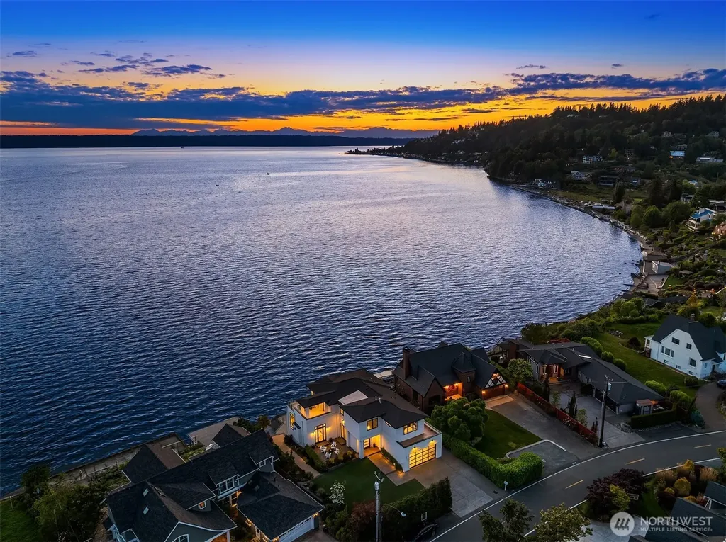 18051 Normandy Terrace SW Normandy Park WA 98166