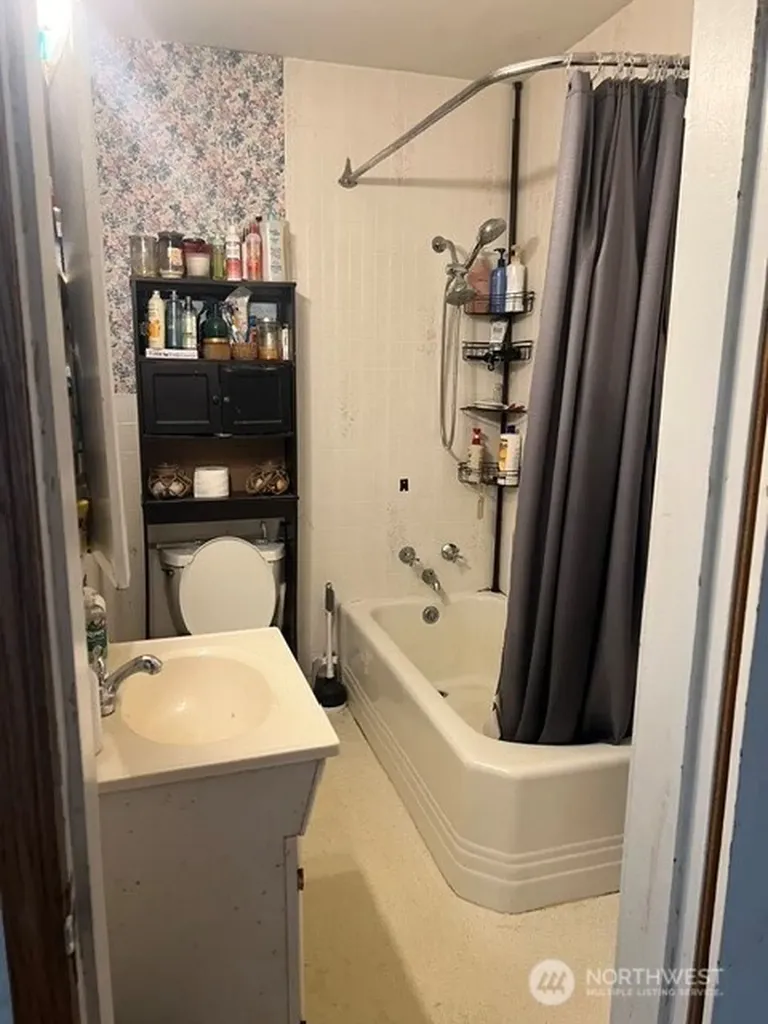 536 E Lauridsen Boulevard Port Angeles WA 98362