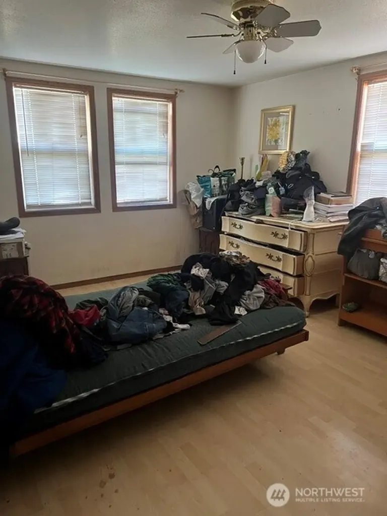 536 E Lauridsen Boulevard Port Angeles WA 98362