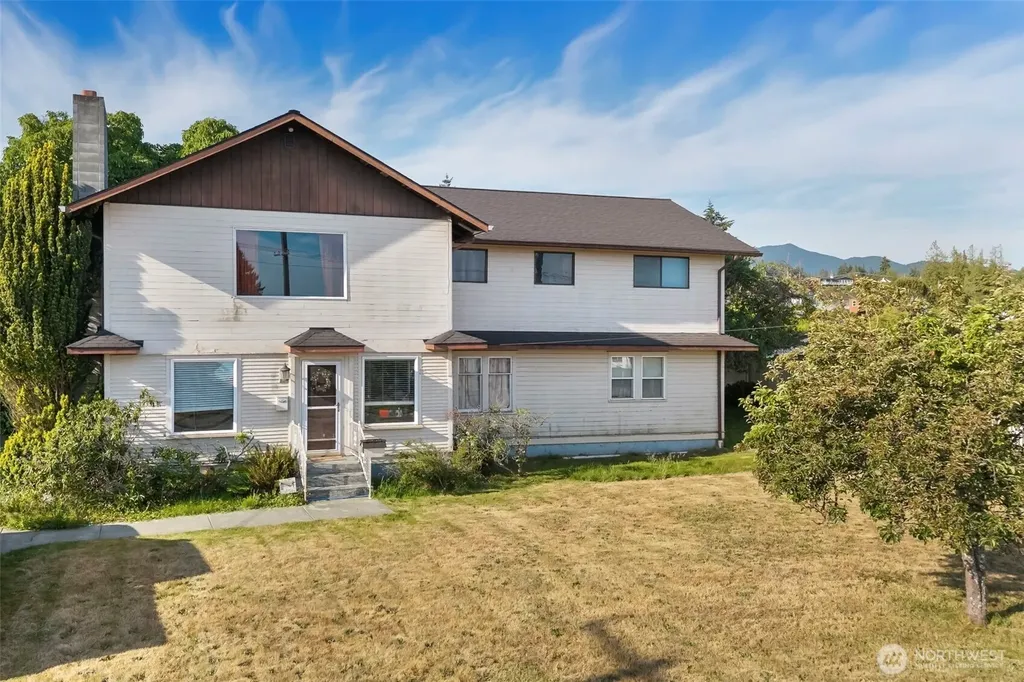 536 E Lauridsen Boulevard Port Angeles WA 98362