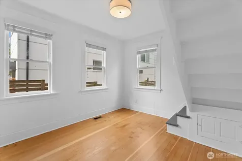 2609 SW Adams Street Seattle WA 98126