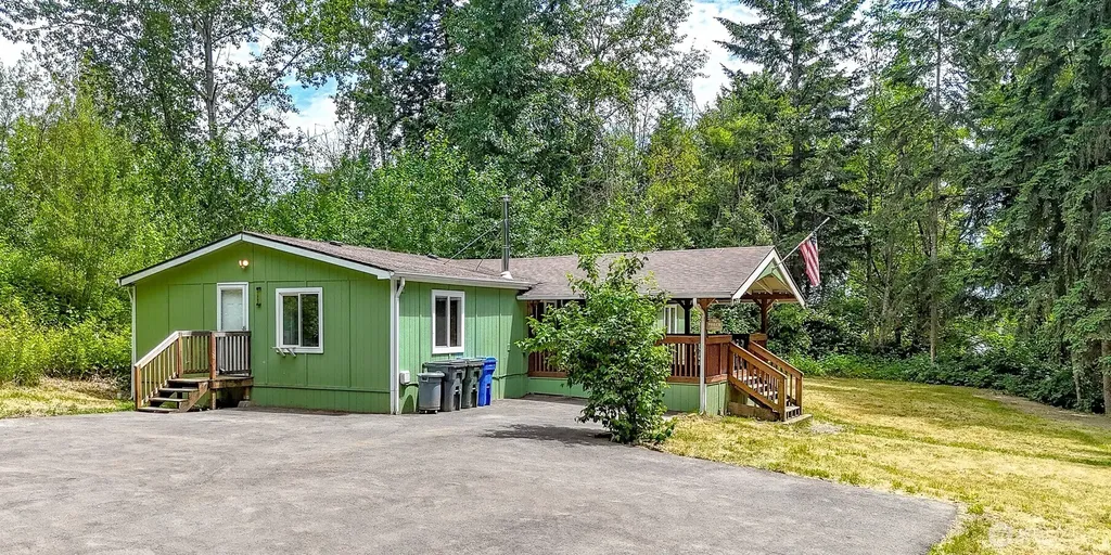 17807 43rd Avenue E Tacoma WA 98446