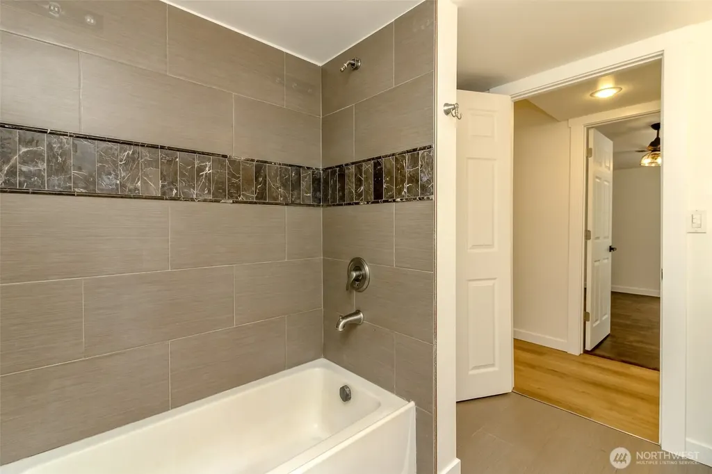 17807 43rd Avenue E Tacoma WA 98446